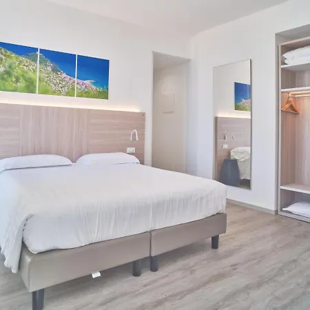 Medusa Hotel 3*