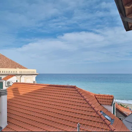 Medusa 3* Finale Ligure